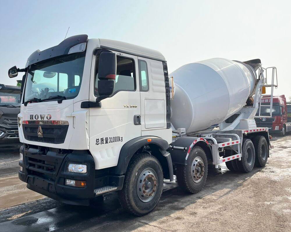 Бетономешалка объемом 12 кубических метров 1000x800 - Sinotruks